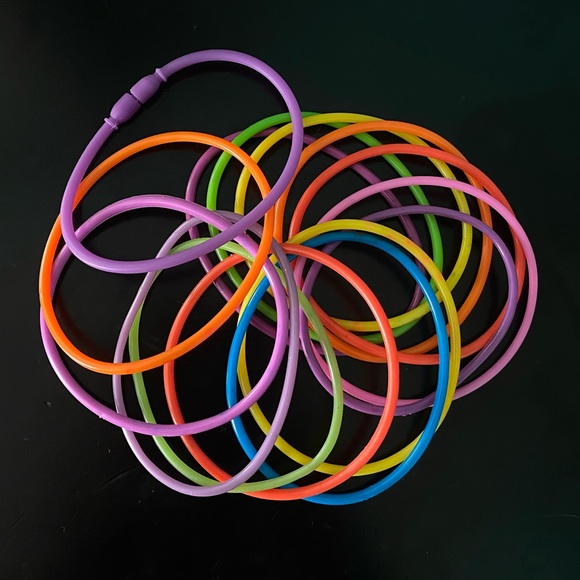 Bright Retro Bracelets - Picture 3 of 4